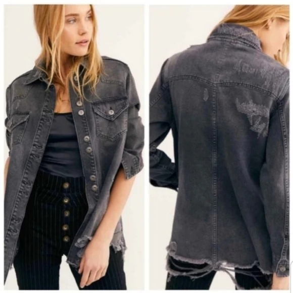Free People Womens Moonchild Black Distressed Denim Shirt Jacket Size Medium - Picture 2 of 8